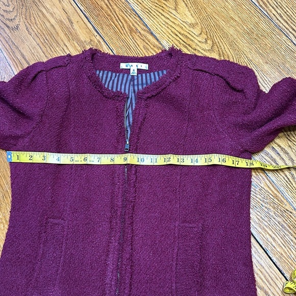 CAbi Britt Boucle Merlot zip jacket. Fully lined. Great condition. Size 6. - Picture 4 of 11